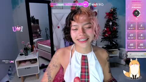 Snapshot of katalina_garcia chatting on 01-06-25, 01:53 Kata Garcia online show from 01-06-25, 01:53