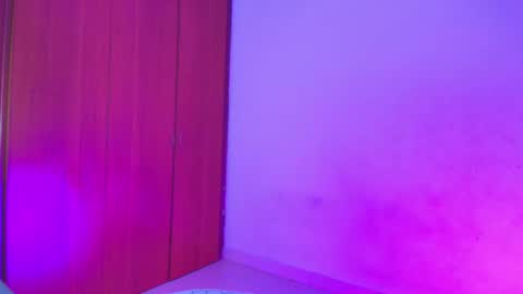 Snapshot of katalinaaswad chatting on 12-02-25, 05:24 katalinaaswad online show from 12-02-25, 05:24