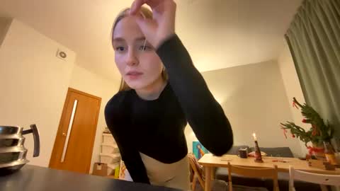 Snapshot of katcontrol chatting on 12-27-24, 02:22 katcontrol online show from 12-27-24, 02:22