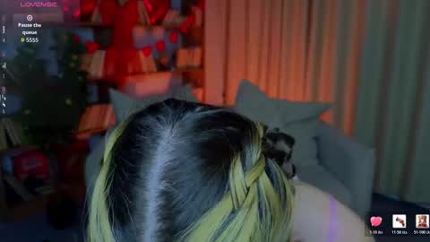 Snapshot of kate__rina chatting on 02-11-26, 02:27 Katerina online show from 02-11-26, 02:27