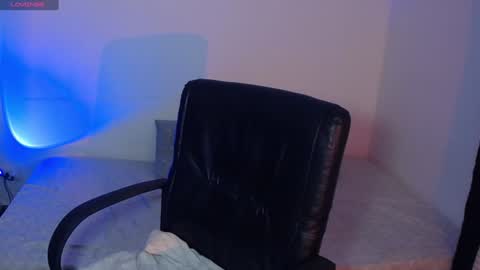 Snapshot of kate_arden chatting on 12-19-24, 02:34 Carla Palmer online show from 12-19-24, 02:34