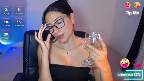 Snapshot of kate_arden chatting on 01-12-25, 01:11 Carla Palmer online show from 01-12-25, 01:11