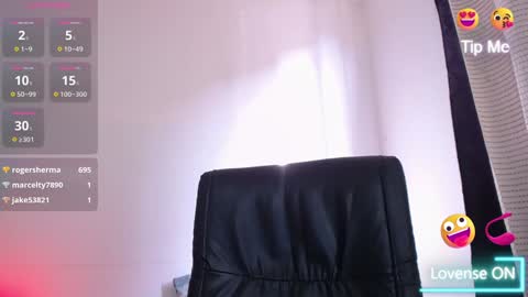 Snapshot of kate_arden chatting on 02-05-25, 08:35 Carla Palmer online show from 02-05-25, 08:35