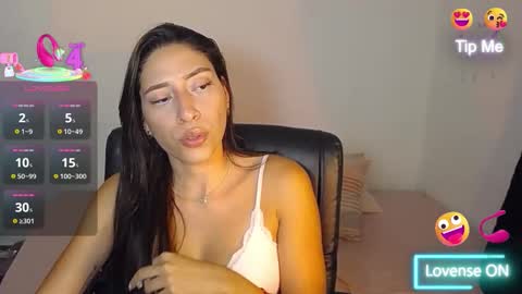 Snapshot of kate_arden chatting on 09-24-25, 10:57 Carla Palmer online show from 09-24-25, 10:57