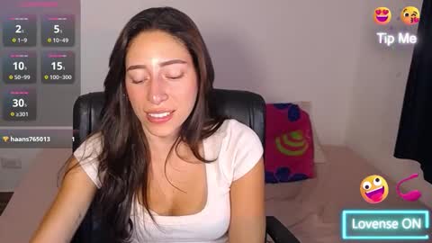 Snapshot of kate_arden chatting on 10-24-25, 11:23 Carla Palmer online show from 10-24-25, 11:23