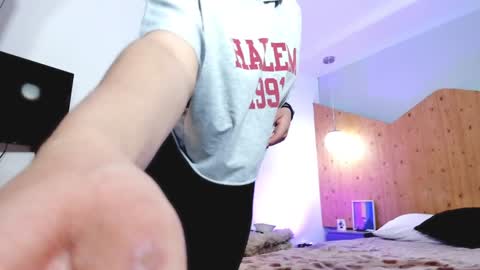 Snapshot of kate_evans1 chatting on 12-04-24, 10:08 Kate Evans online show from 12-04-24, 10:08