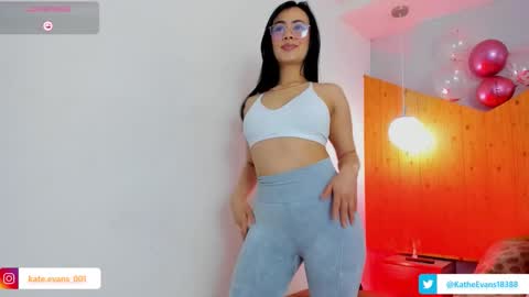 Snapshot of kate_evans1 chatting on 09-24-25, 10:07 Kate Evans online show from 09-24-25, 10:07