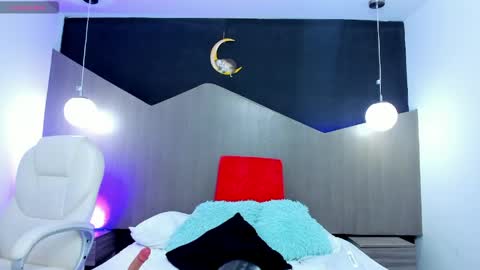 Kate Evans online show from 04-23-26, 12:29