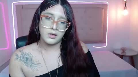 Snapshot of kate_pickman chatting on 11-02-25, 03:42 kate online show from 11-02-25, 03:42