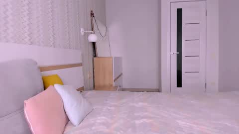 KATE online show from 03-11-25, 07:04