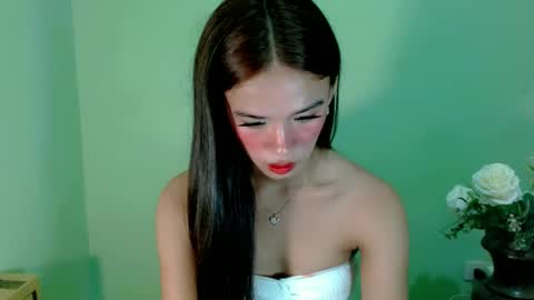 Snapshot of kate_romance chatting on 01-04-25, 02:46 Kate online show from 01-04-25, 02:46