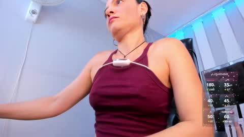 Snapshot of kate_roose chatting on 02-18-25, 03:10 kate_roose online show from 02-18-25, 03:10