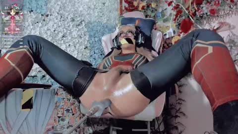 Snapshot of kate_yoshy chatting on 02-13-25, 12:11 kate the pink girl online show from 02-13-25, 12:11