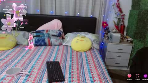 Snapshot of kateangelly chatting on 10-16-25, 03:40 kateangelly online show from 10-16-25, 03:40