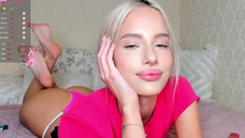 Snapshot of katebremar chatting on 02-11-25, 11:12 online show from 02-11-25, 11:12