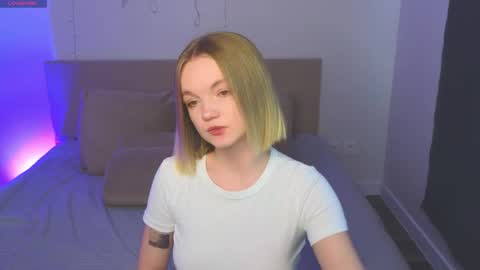 Snapshot of katebunnys chatting on 04-23-26, 11:09 katebunnys online show from 04-23-26, 11:09