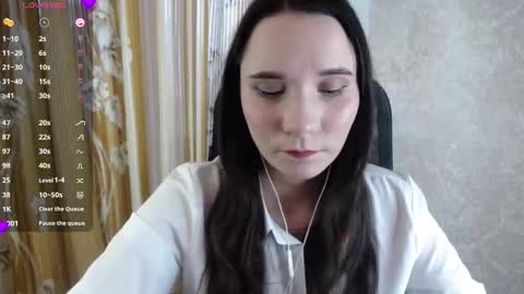 Snapshot of katecrash chatting on 03-04-25, 12:55 YourKate online show from 03-04-25, 12:55