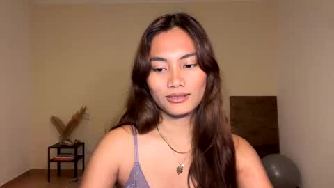 Snapshot of katedami chatting on 02-28-25, 04:53 Kate Dami online show from 02-28-25, 04:53