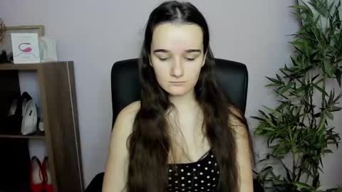 Snapshot of katedesire chatting on 12-08-24, 07:47 Kate online show from 12-08-24, 07:47