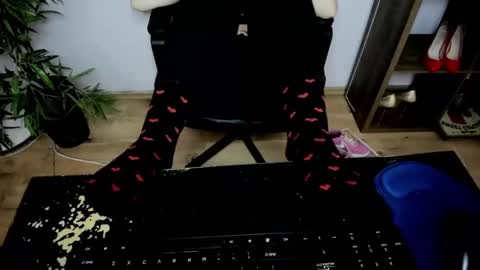 Snapshot of katedesire chatting on 02-02-25, 08:30 Kate online show from 02-02-25, 08:30