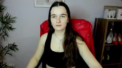 Snapshot of katedesire chatting on 02-22-25, 10:40 Kate online show from 02-22-25, 10:40