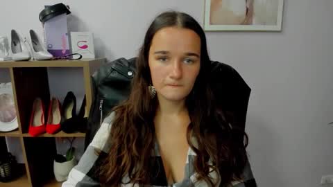 Snapshot of katedesire chatting on 09-15-25, 02:06 Kate online show from 09-15-25, 02:06