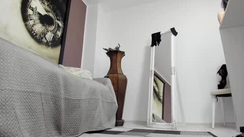 KateDolly online show from 02-08-25, 05:18