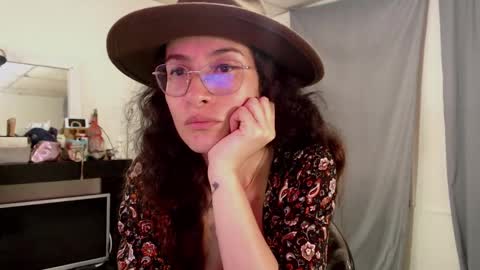 Snapshot of katehathor8 chatting on 12-09-24, 09:06 kate keith but here i prefer My Goddess independient model online show from 12-09-24, 09:06