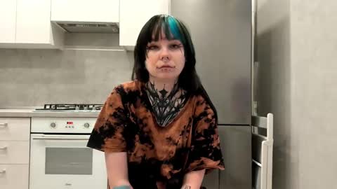 Snapshot of katelynnjenness chatting on 01-06-26, 07:23 Milana online show from 01-06-26, 07:23