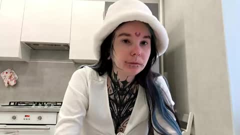 Milana online show from 02-01-26, 06:12