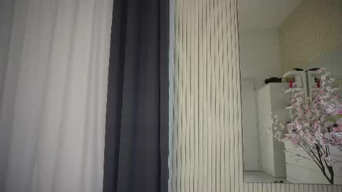 Snapshot of katelynsparks chatting on 07-10-26, 05:34 Kate online show from 07-10-26, 05:34