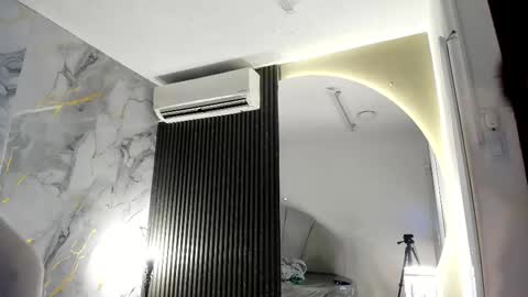 Snapshot of katemoss70 chatting on 02-21-25, 12:17 Im Katherine but call me Kate online show from 02-21-25, 12:17