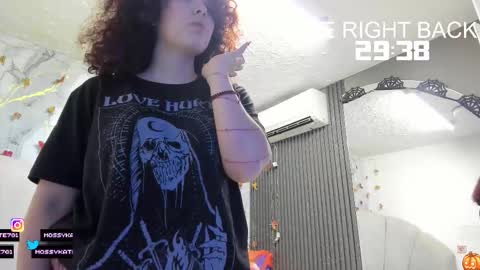 Snapshot of katemoss70 chatting on 10-26-25, 12:33 Im Katherine but call me Kate online show from 10-26-25, 12:33