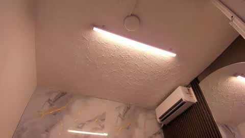 Im Katherine but call me Kate  online show from 03-27-26, 12:38