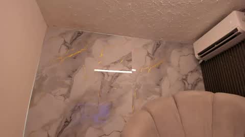 Im Katherine but call me Kate  online show from 04-14-26, 12:11