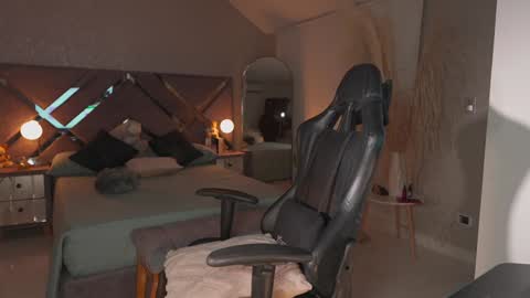  Kate Owens  online show from 02-01-26, 10:47