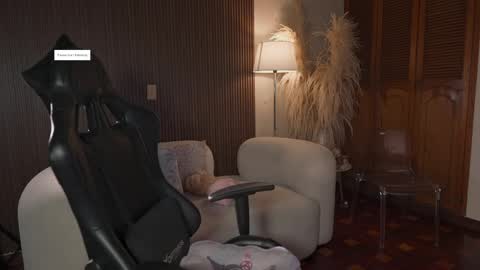  Kate Owens  online show from 04-12-26, 11:04