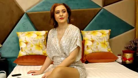 Snapshot of katequeenx chatting on 02-09-25, 10:43 KateQueenston -- online show from 02-09-25, 10:43