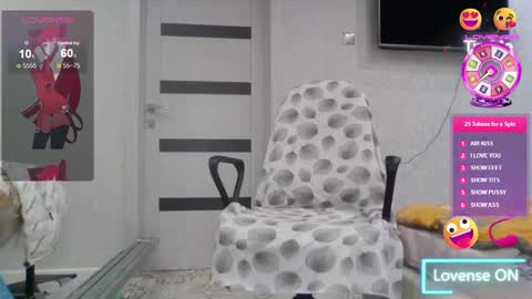 Snapshot of katerina544 chatting on 01-27-25, 12:12 katerina544 online show from 01-27-25, 12:12