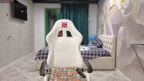 Snapshot of katerina544 chatting on 11-04-25, 09:03 katerina544 online show from 11-04-25, 09:03