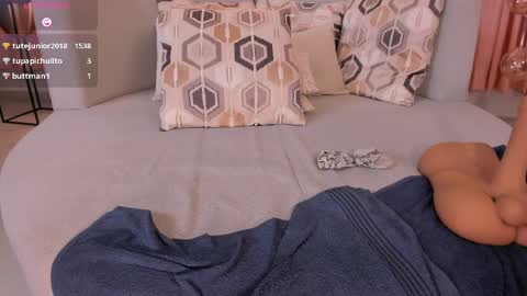 K A T E  online show from 02-24-25, 05:20