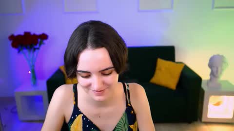 katewillows online show from 12-05-25, 04:32