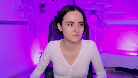 katewillows online show from 03-01-26, 04:36