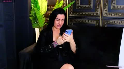 KateyRiva online show from 12-18-25, 08:15