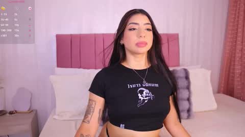 Snapshot of kath_rosee chatting on 02-05-26, 07:18 online show from 02-05-26, 07:18