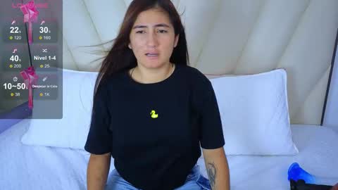 Snapshot of katha03_ chatting on 10-21-25, 01:23 katha03_ online show from 10-21-25, 01:23