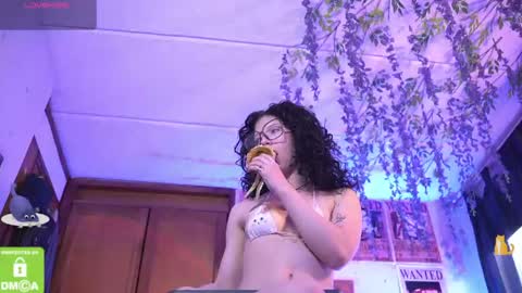 Snapshot of kathc_19 chatting on 06-07-26, 10:35 Katerine online show from 06-07-26, 10:35