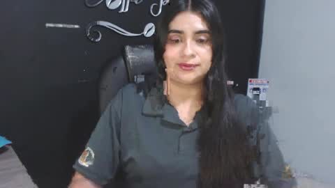 Call me Lau  online show from 04-04-26, 11:35