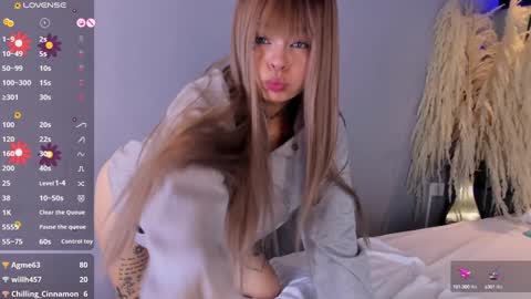 Snapshot of kathegomez_ chatting on 01-06-25, 10:37 KatheGomez online show from 01-06-25, 10:37