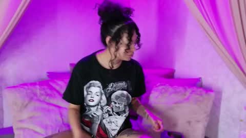 Snapshot of kathegomez_ chatting on 06-06-26, 02:49 KatheGomez online show from 06-06-26, 02:49